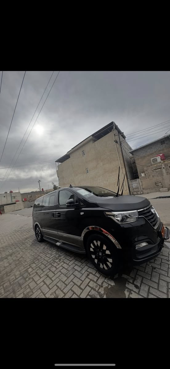 السلام عليكم ستاركس 21 اصل كفاله عامه من كلشي كوريا ولعراق علا ابلادها برغي ممفتوح بيها ماشيه 100 الف بگ لايت اصلي مال فتح ومرايات اصليات مال فتح  درع عبود وكلشي   مشدود اضافي عل سياره اصلي منضومه زنون دوشمه ارضيه وكشنات مال ابو سجاد # السيارت بيها خط بل رميله   السعر 330 وبيها مجال لاستفسار ***********
