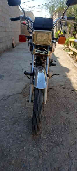 موديل 21 .. اوراق 2,
مكينه بالجيس
نقصهه لايت خلفي 
420.  وبيهه مجال بسيط 

مكانهه الصويره 

***********
