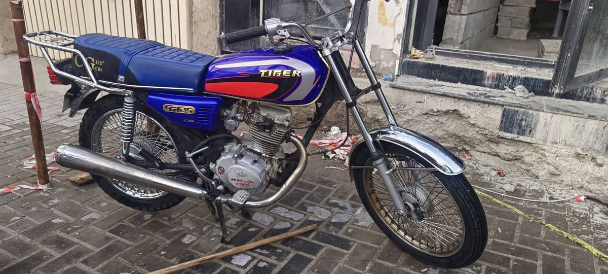 بارت ايراني كشره نضيف فول مثل مموضح ب صوره مكينته فولل ماطور نشط كلش طالب عليه 300 وبي مجال حك جيتك وهاذ رقمي ***********
