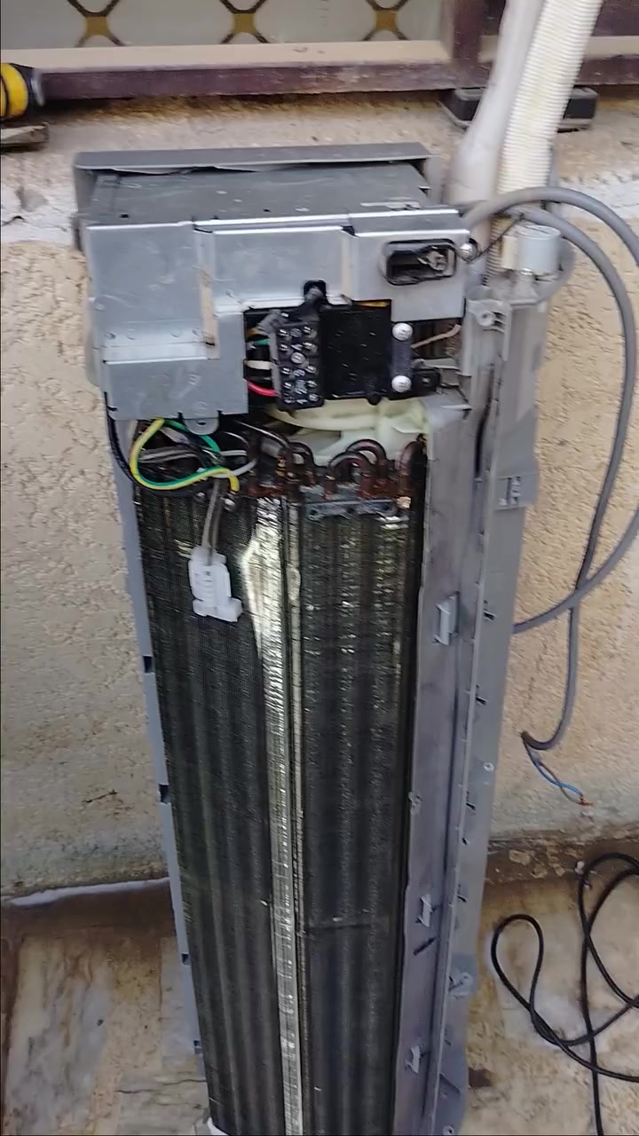 فتح ونصب وصيانه السبالت ونقل من مكان الى مكان شحن غاز باسعار مناسبه 
*********** للحجز واتساب او اتصال
