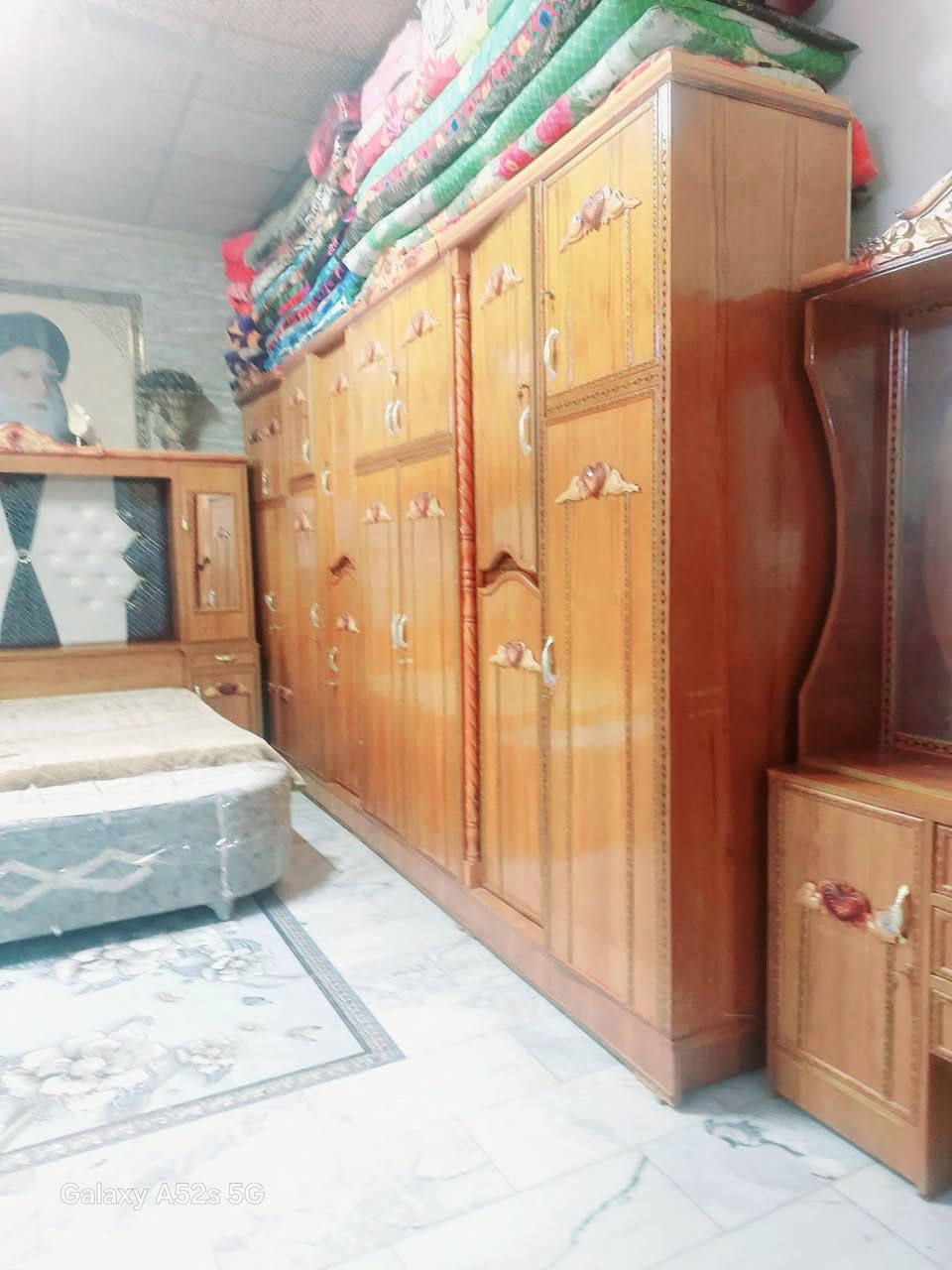 سلام عليكم غرفت خشاب 12باب +زاويه 4بيبان ستخدام 5تشر سعر 1200وبيه مجال العلوان نجف ***********
