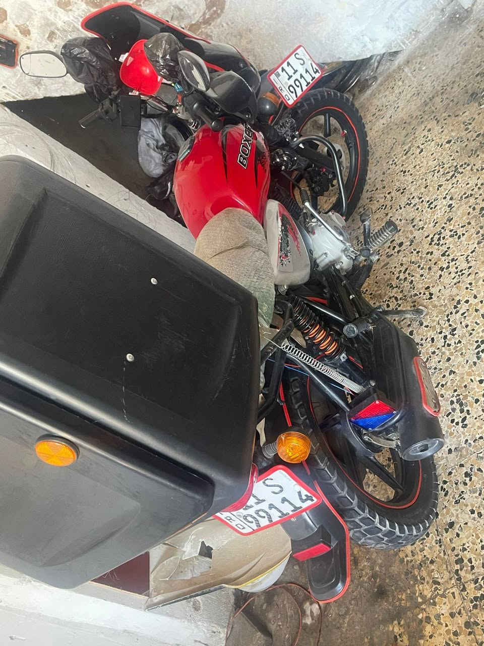 السلام عليكم شباب دراجه مجفته مره وحده دراجه
شوفت عينك دراجه نضيفه رقم وسنويه بسمي
صارله من طلعت من لهزه شهرين مكاني ابو غريب
بل زيتون  سعر ملونين قفل ***********
