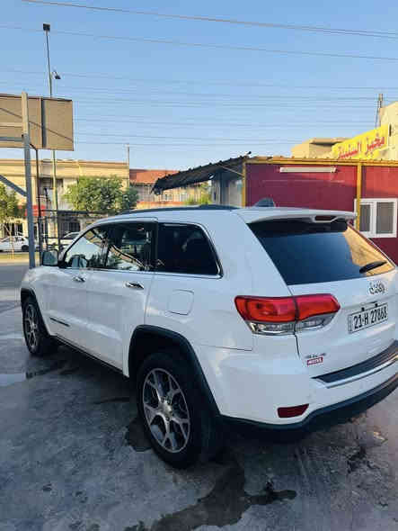 شيروكي ليمتدد للبيع صوره بل منشور السعر 220وبيه مجال بسيط الاتصال عل رقم ***********
