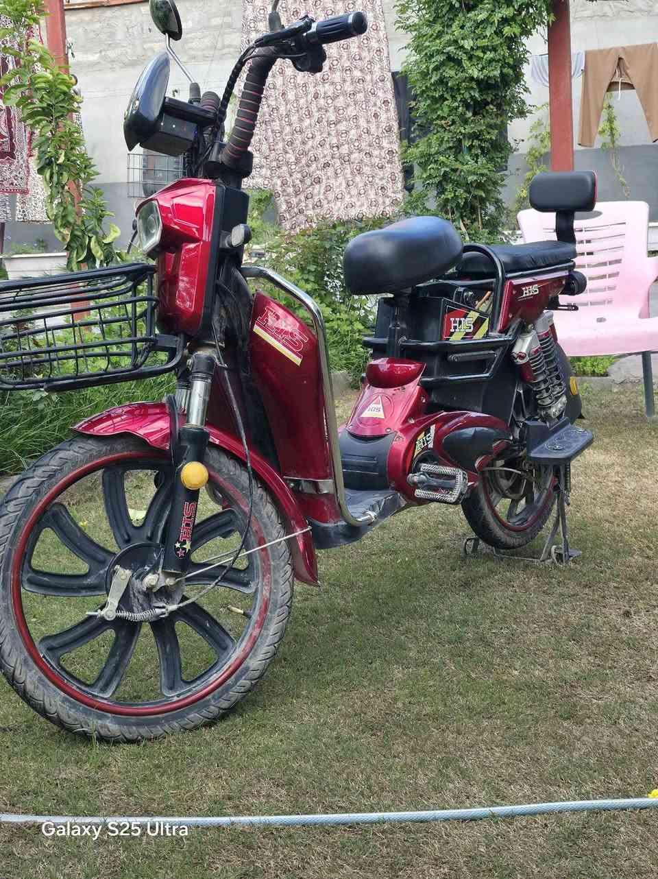 500 وبي مجال قليل 
مكان بيجي 
كله شغال
***********
