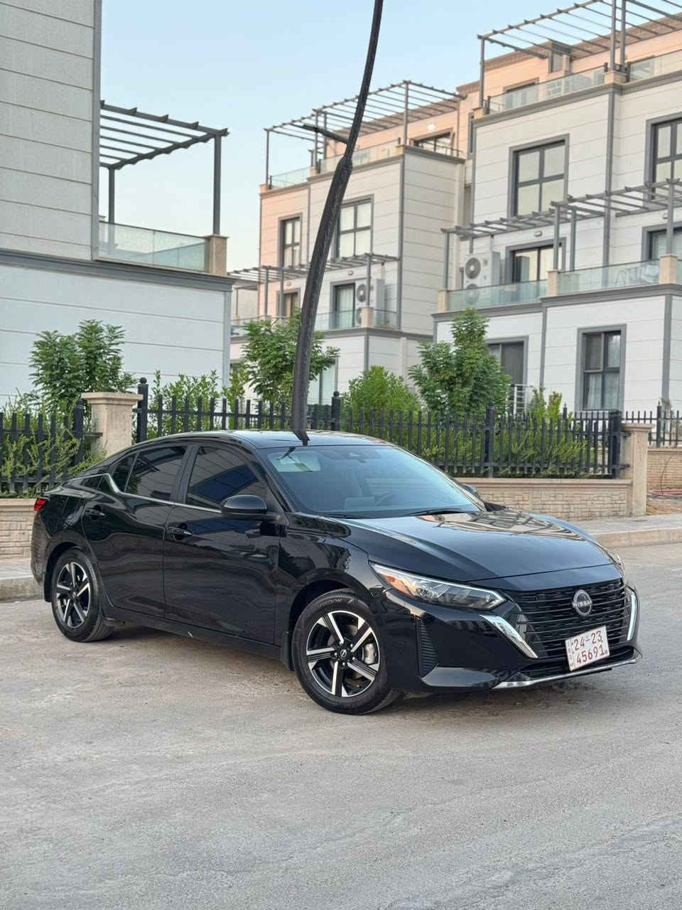 nissan sentra sv ***********
مؤديل 2024
مواصفات SV
(به سمه ، شاشه گه وره ، گيج الكترؤنى، ٥ رادار . ختي جاده  ، لايت ، ويل كرؤم) بي   سبوغى بي ارباگ پشت و پيش كه پس هه موو شتكى به شه رت كيروو مكينه تبريد به شرت رادار به رد بلادي *********** أربيل, العراق
