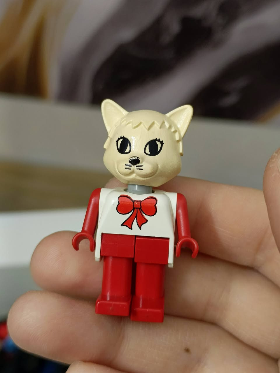 متوفر عدد مفتوح 
استفسار ع الخاص اخوان


**إذا كنت صاحب هذا الإعلان وتريد حذفه لأي سبب، رجاءا أرسل رسالة إلى الدعم الفني**