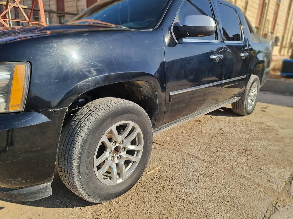 تاهو افلانج أدوات جاهزه حالين الترقيم تدفع كمرك وترقم  مديل 13 مكفولة من الكص والضربة فول مواصفات وأي استفسار اتصال في صاحب السياره علما اني مكلف في النشر
السعر (80) 
***********
