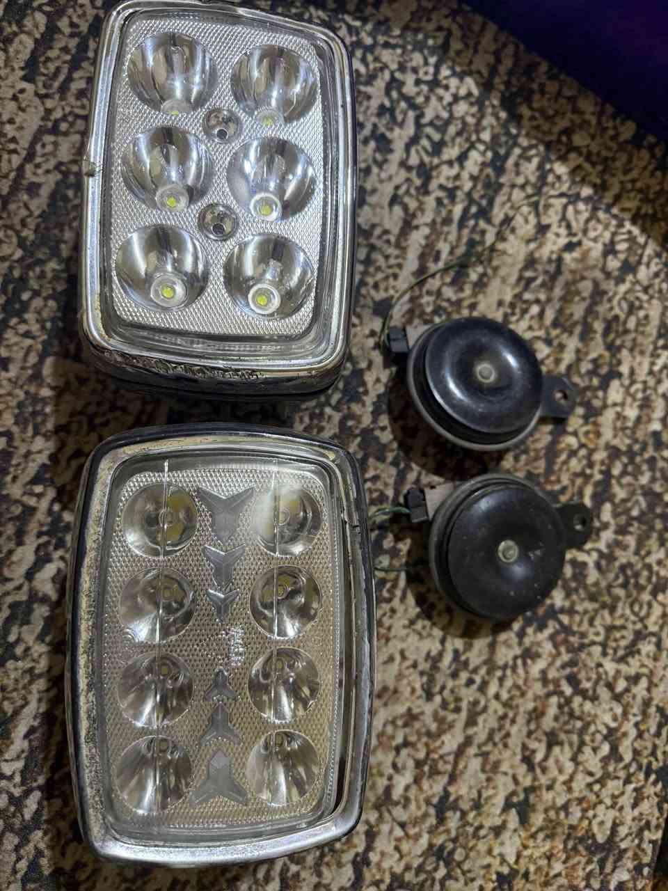 سلام عليكم
كشن+ تانكي وصفاحياته كامله+ عينه لاصليه +لايت كدام+صينيه زنجيل كلمن وسعرهه لاتصال ع رقمي***********
