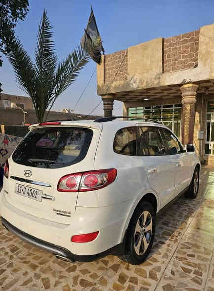 السلام عليكم ...
سنتافيا ٢٠١٢ خليجي الشركه للعامه
 ماشيه٧١ الف حقيقي مكينه ٦ سلندر ٣٥٠٠ 
فول تحكمات بصمه ٧ راكب داخل صاج
 فور ويل ٤×٤ مرايات شفط
 كشن كهرباء تبريد ٣ قطع
تحويل مباشر سنويه جديده هزه جديده صدر حداديه ع وضع الشركه .. السياره كلها ع وضع الشركه تجي وتشوف 
سونار موجود بالمنشور 

الشراي يتصل *********** + واتساب 
مكان السياره بغداد النهروان
