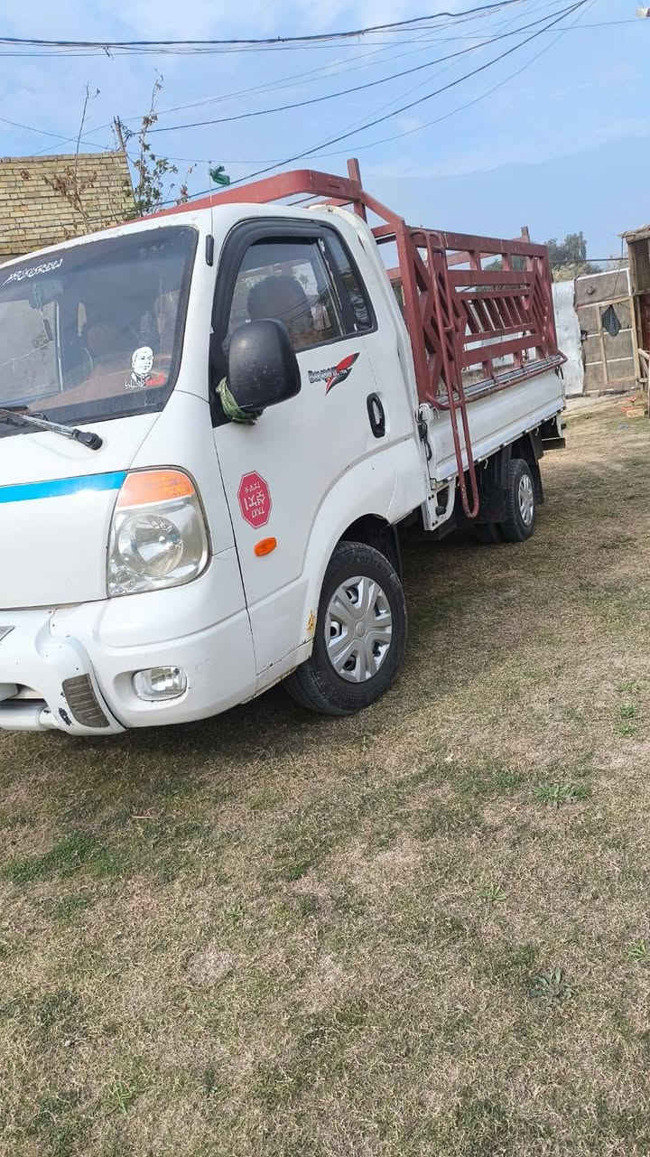 كيا مسكر موديل ٢٠٠٩بلادي مكينه بدون تنقيص المكان بغداد تقاطع النهروان السعر ٩٨وبيهه مجال ***********
