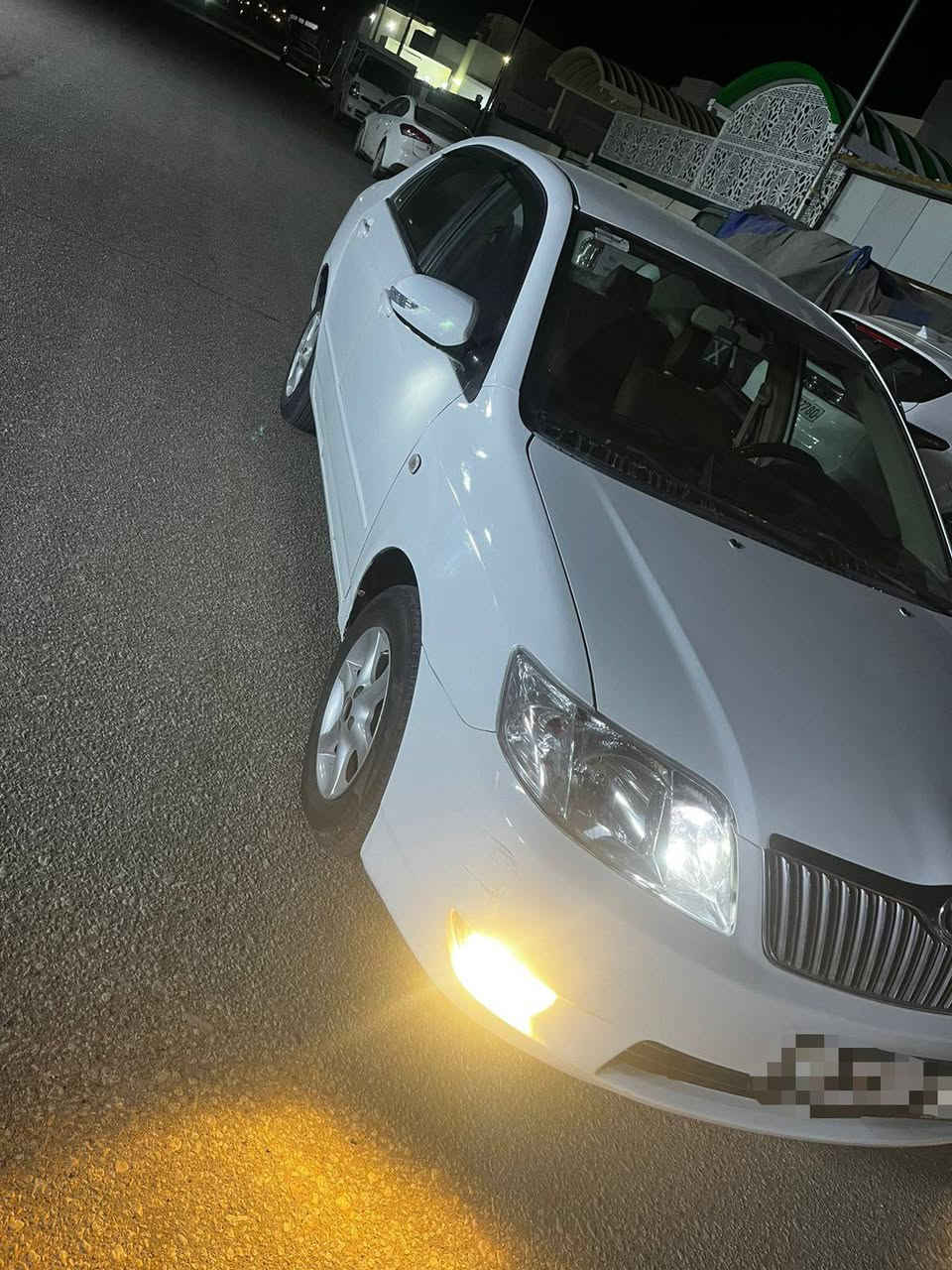 السلام عليكم كورلا بيكاجو 2006 مكينه 1.6 سياره جاهزه مكينه كير حداديه كهربائيات كلها شغاله سياره جاهزه على اخر حبه تعمير جناي سياره رقم قادسيه دولي اربع ارقام. سياره مصبوغه عام اثر تجيه خفيفه ضررها جاملغ الخلفي ونص التكمه   مكفوله شواصي ولغود وحوض جنطه شررط الفحص مكفوله من الكص سـعر 78 وبيها مجال قليل للشراي رقم الهاتف. ***********
مكان السياره نجف الاشرف

مواصفات.. 
ويل كب بلادي حجم 14

سنتر لوك 

داخل جلد قرميدي 

بلاجكتور

اشاره بل مرايه
