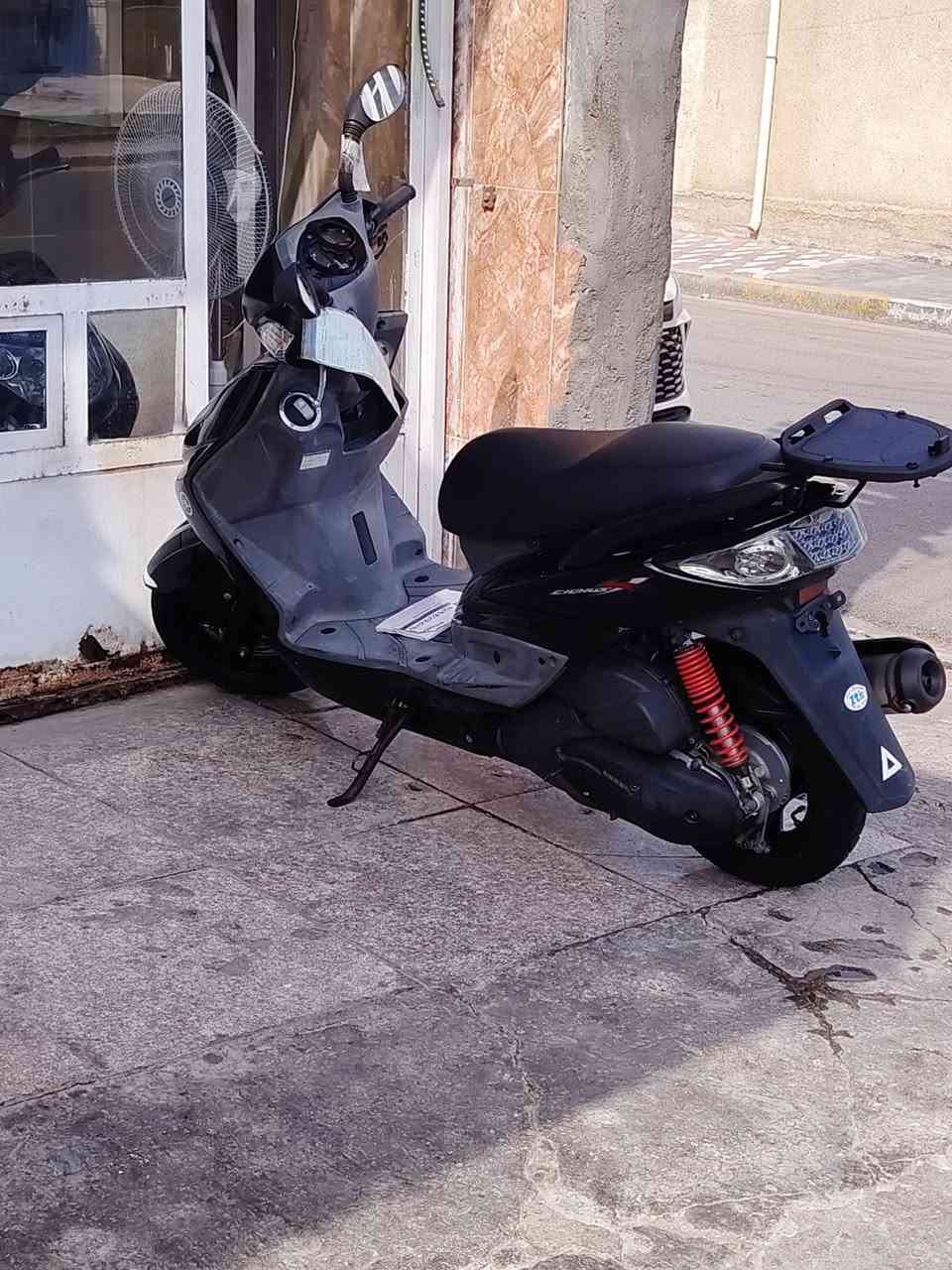 سلام عليكم دراجه للبيع سكسنس ياباني مكفوله كفاله عامه بحالة وكاله ماشيه 5الف بغداد استان الكهربائي قبق نفخ شاشه 3الوان ***********
