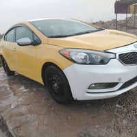 كيا فورتي موديل ٢٠١٥  أمريكي بدون حادث فقط دعاميه مبدله   السياره مال ...