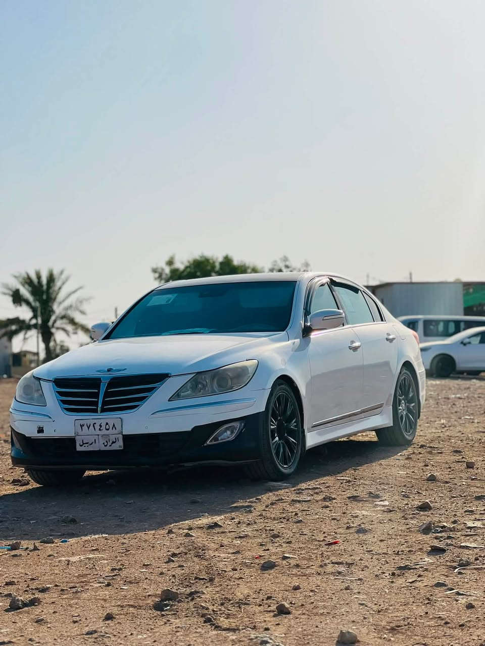 جينسس موديل 2014  محرك V6 3300  فول موصفات  بصمه تشغيل  تحكم ستيرن جهتين  حساس امامي خلفي  مثبت سرعه  برده خلفيه كهرباء  بصمه ابواب  اشاير بل مري  فتحه سقف  كشنات جلد كهرباء  تبريد 3 قطع    منضومه تبريد  جديده تخم تاير جديد  ضررها بيها 3 قطع صبغ بدون دواخل  و بعد بيها موصفات الجينسس 
السياره فاره يطغ ابيعها على وضعها سعرها 105 و بيها مجال 
***********
