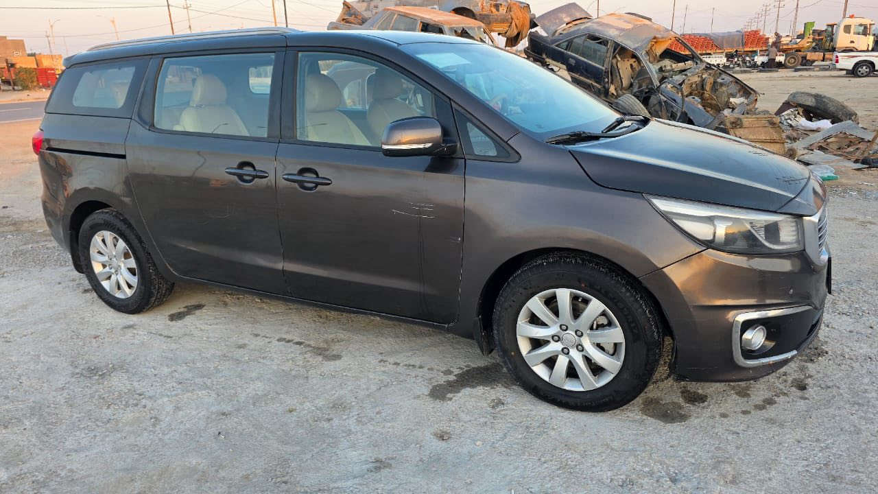 كيا سيدونا ٢٠١٧ بيع أو مراوس مكاني ذي قار 

سيارة جاهزه من كلشي 
***********
الشراي يتصل
