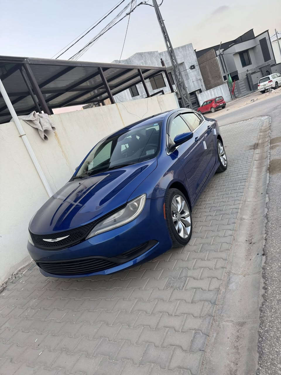 السلام عليكم 
للبيع سي 200 موديل2016
امريكي حادثة جدا بسيط 
  جاملغ امامي وشبر بل بنيد 
ودور خلفي بي شوية 
والباقي كفالة سيارة كلش حلوة 
شرط مواصل راديتر ودواخل 
موصفات نص فول 
محرك 2400 جديد 
لد امامي خلفي  تحكمات فول 
ويل كروم  كامرة شاشة 
وباقي موصفات المعروفة 
سيارة جاهز من كلشي 
كير مكينة حدادية تخم تاير 
حجر صالنصة موجود 
ممشتغل اي گلوب بية 
رقم قادسية. الماني تحويل مباشر 
سنوية 2030 
السعر 98 بية مجال 
رقمي ***********
مكاني النجف
