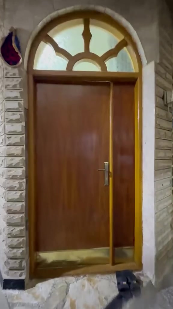 بيت مساحته ١٤٤ متر طابقين مسلح نضافه فول مثل ماواضح بل فديو السعر ٢٥٠ بل كياره قطاع ٦٣ الشراي راح خلي رقمي اويتصل ***********
