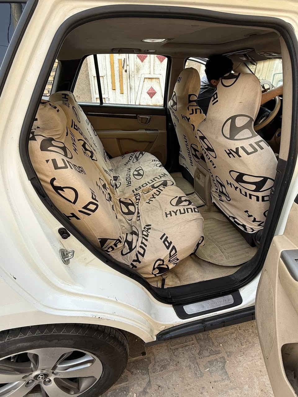 سنتاڤي موديل ١٢
6سلندر فول مواصفات 
بنراما 
كشنات جاد 
كرسي كهرباء
مري شفط 
سبعه راكب 
دشبول وبيبان مطعم بصاج 
السياره فول فول مواصفات رقم بغداد 
ماشيه ١٦٠ بيه بارد بلجاملغ 
السعر ١٥٨وبيها مجال قليل 
لتصال ***********
