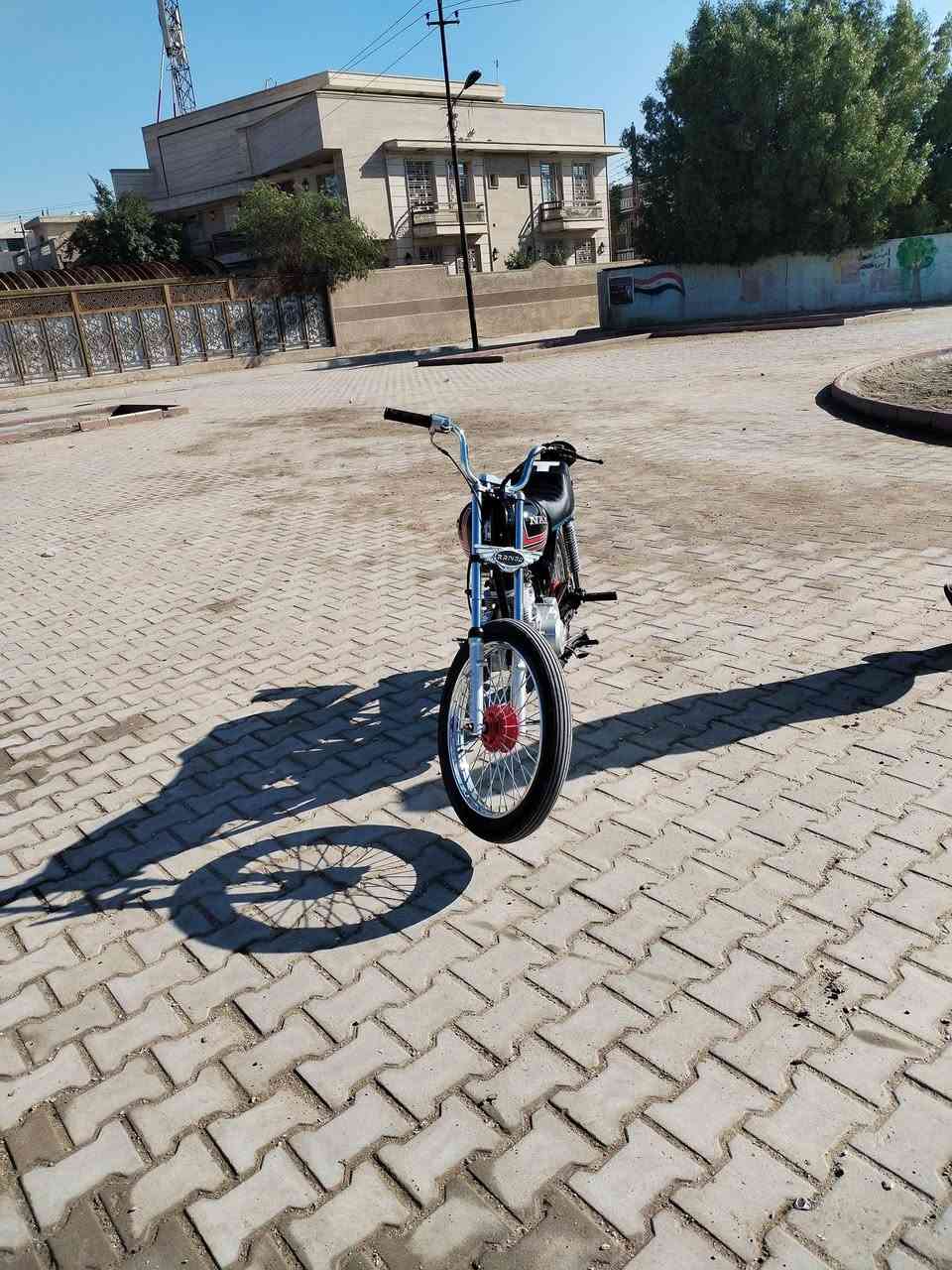 السلام عليكم دراجه للبيع سيجي نامه موديل ٢٤ الماكينه والغراض موديل ٢٥ كلهن والشاصي موديل ١٩ مال ارشه بوري رفيع العنوان بغداد الغزاليه السعر ٥٥٠ بيها مجال شي بصيط ومامتواجد عل فيس بس عل ***********
