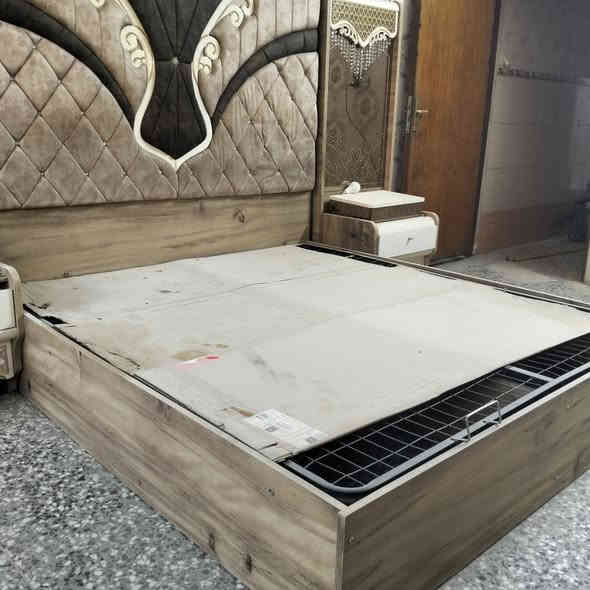 للبيع مكاني بغداد مدينة الصدر 
***********
