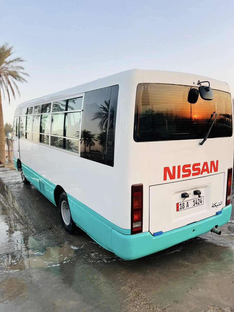 للبيع كوستر نيسان موديل2003مكينه وكير كفاله حداديه تخم تاير جوبلس داخل مدوشمه جديد سياره باسمي تريد مداور تريد وكاله الاستفسار***********
