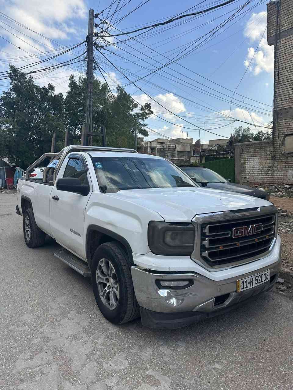 سلام عليكم سيرا 2018 تك
مكاني بغداد 

سعرهه 138 بيهه مجال 

مواصفات عاديه السياره 

مكينه كير اكسل كله جديد 

بيهه نواقص بسيطه 

حادث جاملغ خلفي 

*********** وتساب
