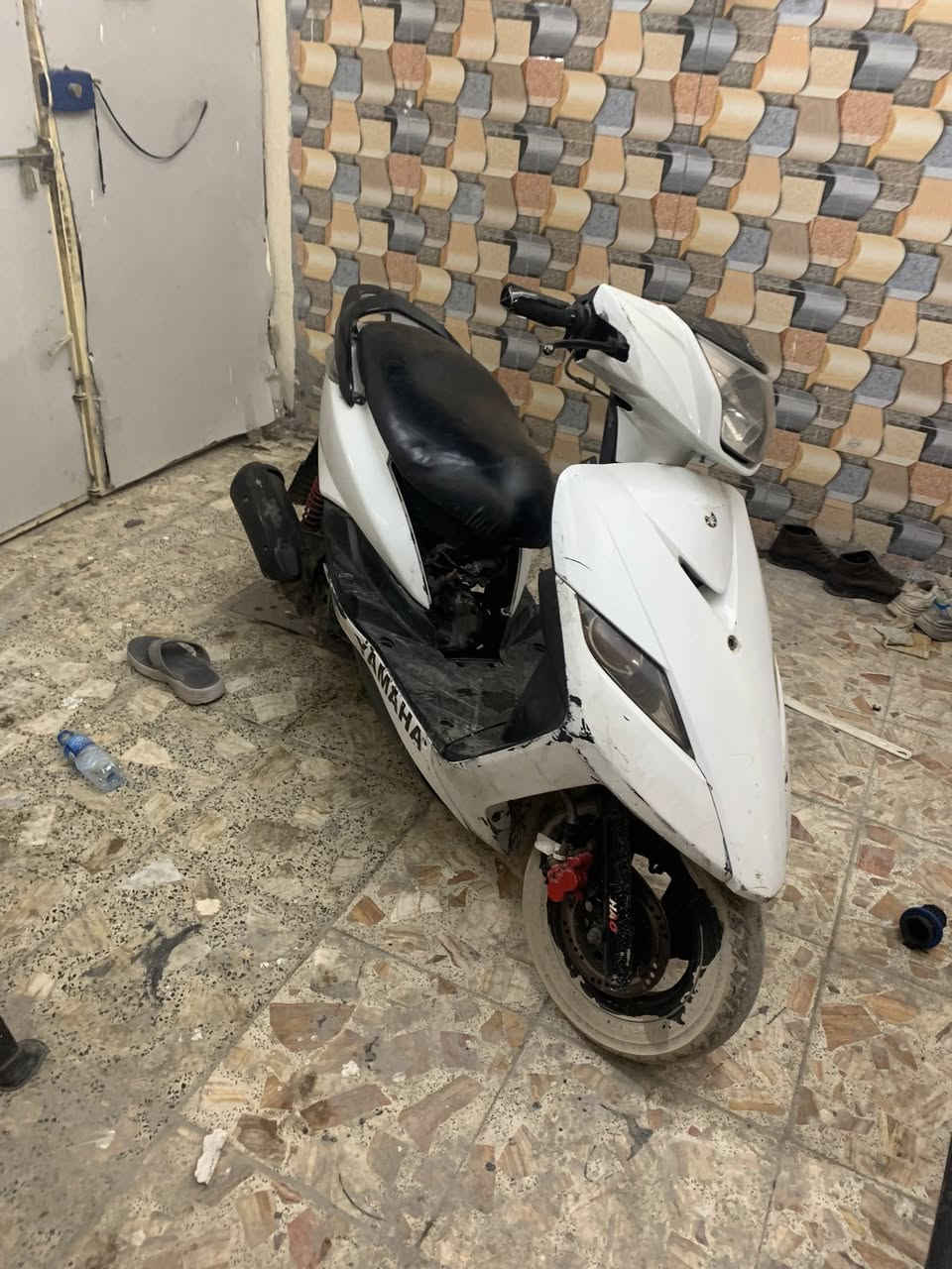 سلام عليكم ثعلب للبيع مكينه ٥٨ دراجه شلعه ومعدل  دراجه ماناقصهه شي بس طفت ماعرف شبيهه ابيع طافي ٣٠٠ مكاني بغداد ***********
