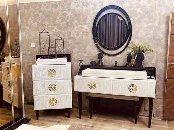 غرفه تركي مودرن 9قطع نضيفة مابيهه اي ضرر مكاني بغداد للاستفسار ‭0771 227 1579‬
