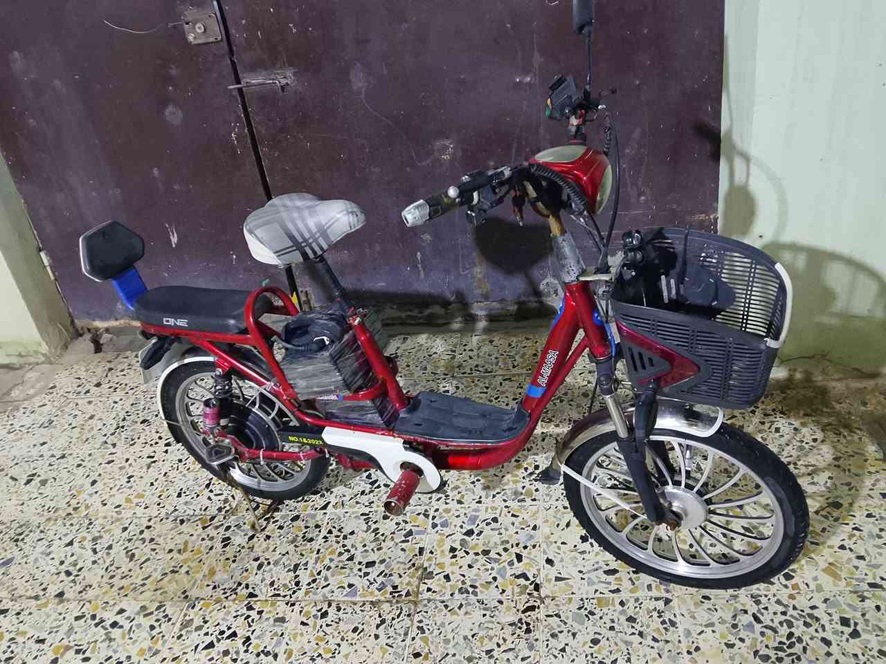 للبيع بطاريات ع فحص دراجه مابيها نقص مستعجل ع بيعتها السعر,175, ***********
