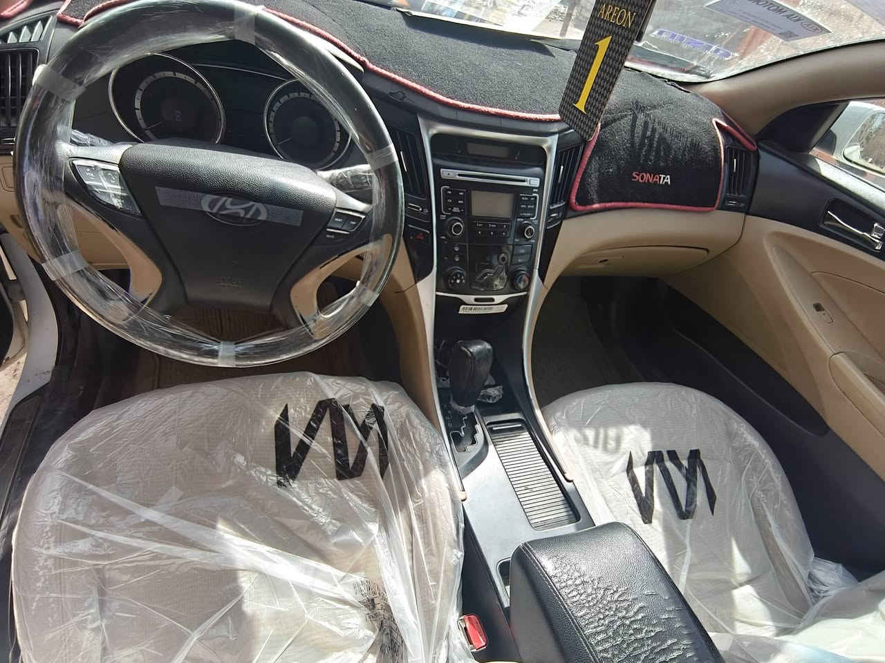 السلام عليكم سوناتا 2011خليجي رقم بغداد سنويه 29 فول مواصفات ماعدا فتحه مكينه دوش2400كير حداديه تبريد ثلج تخم تاير سياره كفاله عامه ماعدا هلالات وخلفيه مكاني بابل ***********
