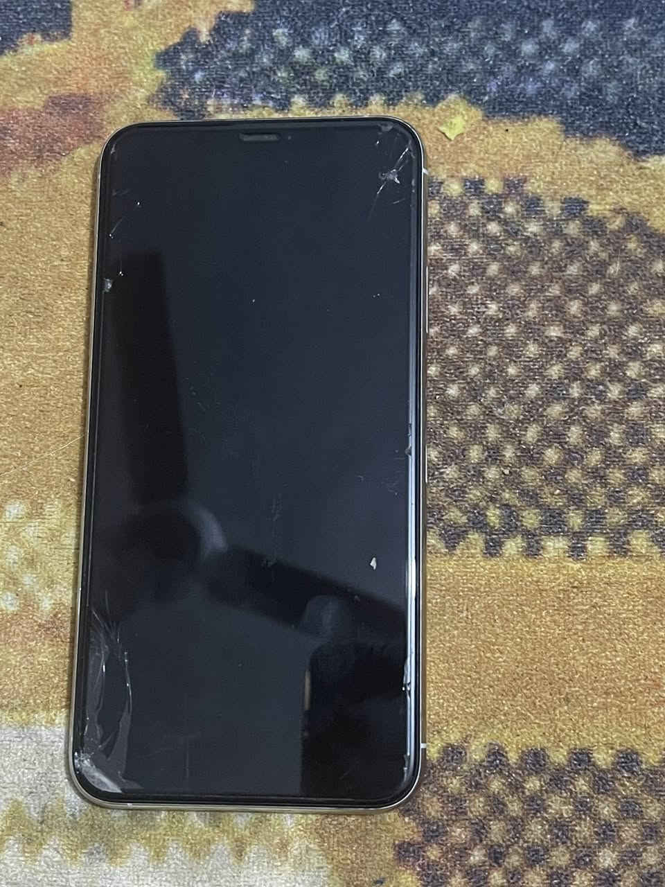 تلفون 11برو ماكس للبيع الكسر بالزكه نضيف مابي شي سعره350


**إذا كنت صاحب هذا الإعلان وتريد حذفه لأي سبب، رجاءا أرسل رسالة إلى الدعم الفني**