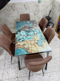 ميز طعام 6 كراسي نضيف جدا سعر 200 الف  قفل للتواصل 07811904703