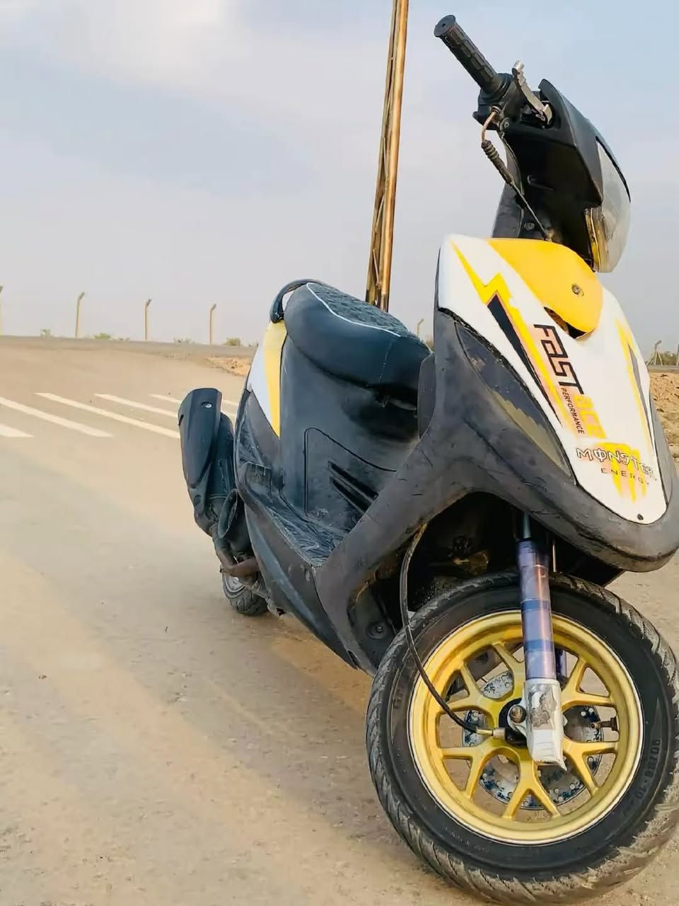 السلام عليكم هاي الدراجه للبيع نظافه فول للستفسار ***********
