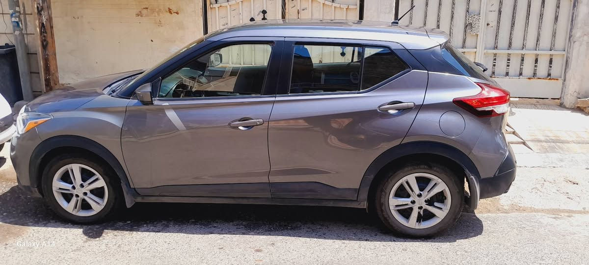 نيسان كيكس 
رةنكى نفتى 
مؤديل ٢٠٢٠
مواصفات s
تحديد سرعة 
رادار 
كاميرة
حساس
٧٢٠٠٠ مايل رؤشتوة
تەنها يةك جاملغى لأى سائق بؤياغة بئ زورو
بسترك ساندى لة سنوق
كير مكينة بةشةرةت
*********** أربيل, العراق
