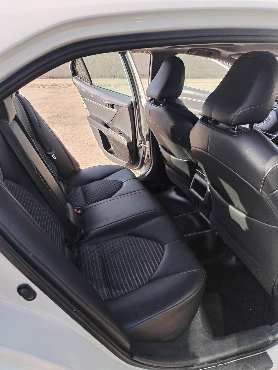 سلام عليكم
كامري موديل 2023 امريكي لون سموك فول مواصفات عده بصمه داخل اسود ضرره جنطه وجاملغ مكاني الفلوجه رقم موبايل ***********
