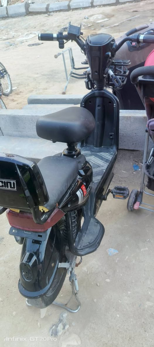 سلام عليكم بسكل شحن نضيف وشغال ربع بطريات مكاني كربلاء حي العامل سوك الخير ***********
