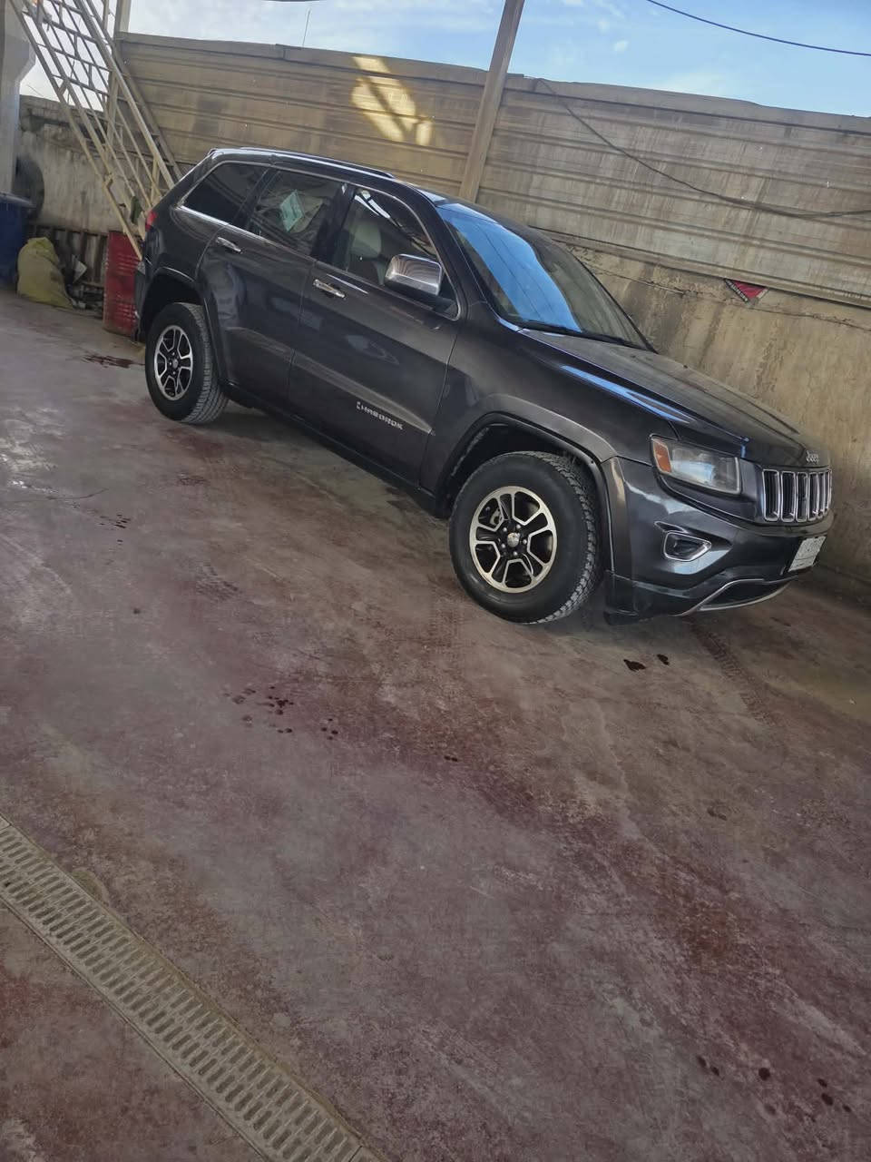 السلام عليكم 
جيب لاريدو 2014 
وارد امريكي
رقم بابل 
الضرر صفحة صبغ فقط بدون حادث وبدون دواخل
السونار مرفق بالمنشور 
السياره جاهزه من كلشي حدادية مكينة كير 
مابيها كلشي نقص 
السعر 158 وبيها مجال شي بسيط 
للاستفسار الاتصال ققط
***********
العنوان /بابل_جبله
