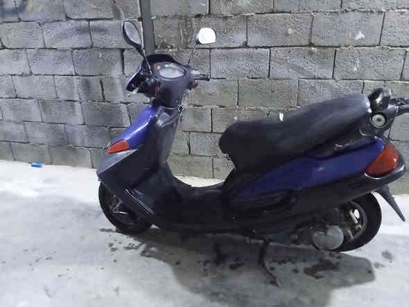 فراشه نضيفه هندر وسلف الدراجة خير من الله كهربايات كامله متوازي على بيعه السعر 350 وبيه مجال للشراي مكان صويره رقمي مراسله واتساب او خط
***********
