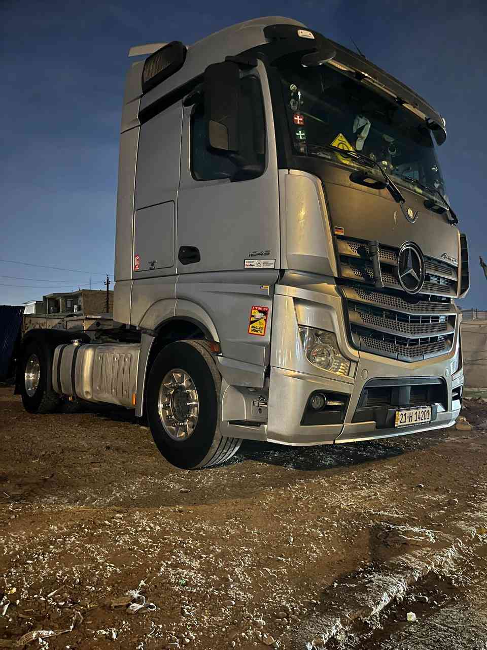 ١مديل ١٥ حجم ٤٥ سياره كفاله عامه من كلشي 
***********  ٣ دفاتر
