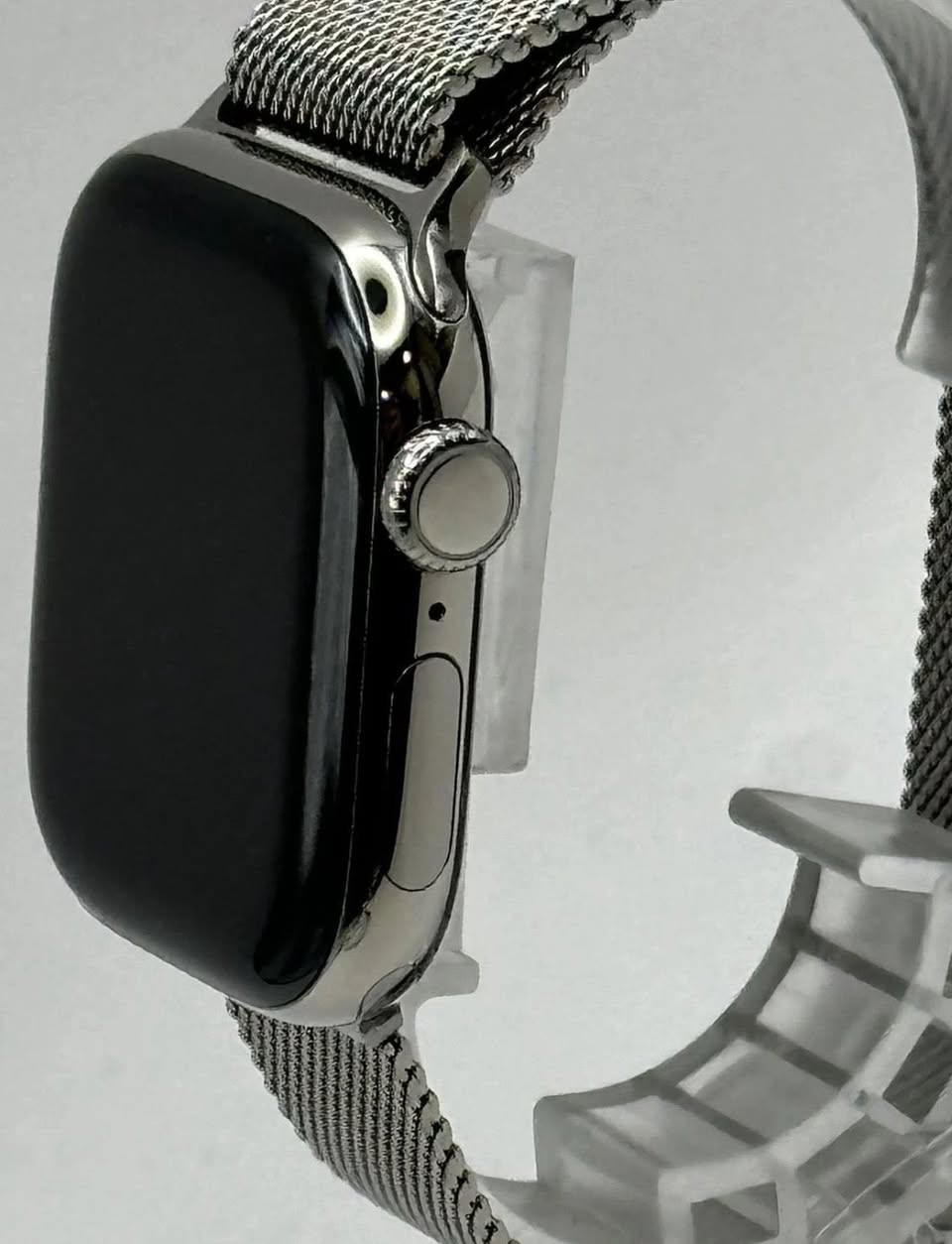 ساعه أبل ⌚️Titanium Edition👉👉
جمال القطعه 🩸يم المهيب بس💪🏻
جبتلك الشي المميز اله لباسته 
 النزاكه والرقي والجمال والمتانه والذوق
 التيتانيوم الفضه المصقول حتى السير
اعلى فئه بالساعات  /داعم خلوي
شاشه ياقوت ضد الخدش
خلفيات للساعه اوبشنات خاصه🔴
 هذي ثاني قطعه  فضي ادخله للعراق👁️‍🗨️🔝👁️‍🗨️
                 جيل  1️⃣0️⃣🔥
حجم  4️⃣6️⃣  ⛩️ 
               بطاريه  9️⃣6️⃣🔋
نظافه  1️⃣0️⃣0️⃣💯💯
                 ذاكرة  6️⃣4️⃣  💾
استيراد خاص
مركز سيمو المايسترو دورة شارع الصحه
👉👉***********
‎اتصال 📞واتس اب /للحجز
توصيل لكل العراق 
تابعني لان انت مميز حتى تشوف المميز
