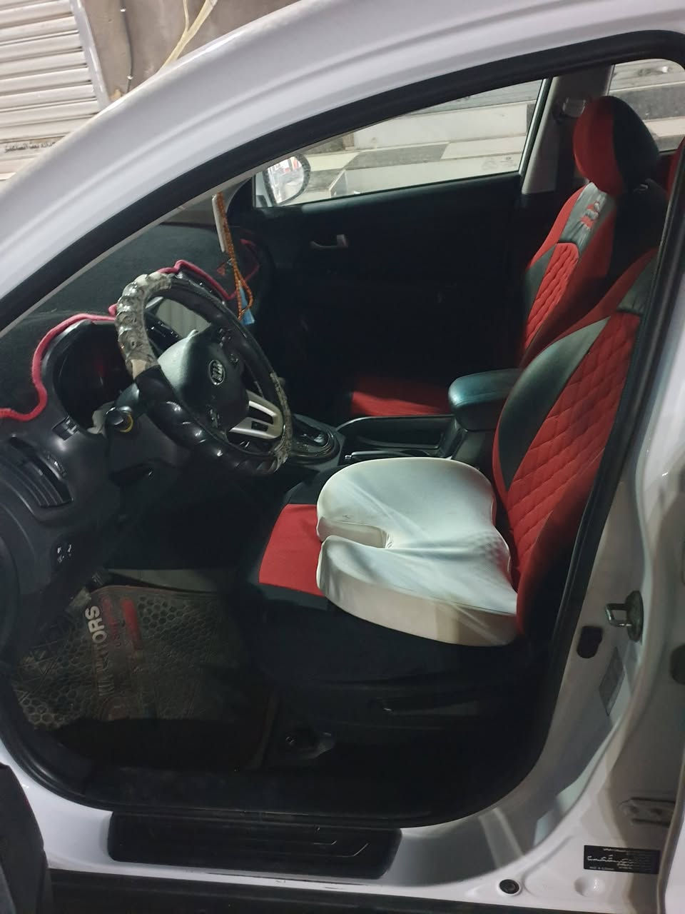 سياره كيه سبورتج موديل 14 رقم ميسان خليجي مكينه الفين دوش البيع


**إذا كنت صاحب هذا الإعلان وتريد حذفه لأي سبب، رجاءا أرسل رسالة إلى الدعم الفني**