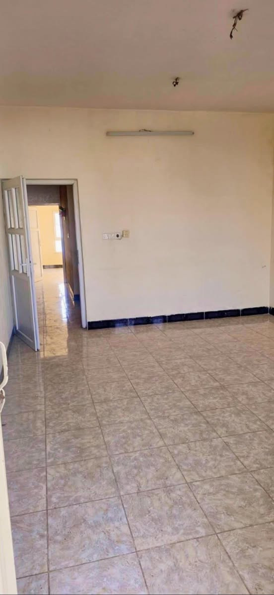 #مكتب جنة العراق للعقارات 

مشتمل طابق ثاني للإيجار بناء حديث 

#الموقع :- فـي كركوك  

حـي الـو اسـطي خـلـف مول حـجـي زيـاد 

مـــلاحظه الدآر يتئجر للعوائل فقط 

موقع مميز جدا

المسـاحة  200 م

 الـسعـر 250 #ألف 

التفاصيل 

ط1 استقبل وهول داخلي ومطبخ وغرفة نوم عدد2  ومجمع صحيات وكراج سياره 

——————————————————

❤️ العقار #حصرًا لدى مكتبنا 
⚜️بأمكانكم عرض عقارتكم لدينا سواء كانت #بيــع أو #أستثـمار 
 
مكتبـــ جنــة الـعـراق 

للاستثمار والتطوير العقاري معكم نحو الافضل للإستفسار
يمكنكم مراسلة الصفحة 

اوالاتصال ***********
****************************

* نستقبل جميع عروضاتكم السكنية 🏠 والتجارية 🏡 بكافة مناطق كركوك  

للمزيد من المعلومات مراجعة مكتب جنة العراق للعقار 

حي الــــــواسطـــي 

في السايدين اذا عة الرشيد مجاور مسجد نور الدين الزنكي قبل مول حجي زياد 

او الاتصال على

‭
0771 601 6405‬

📲  ***********
