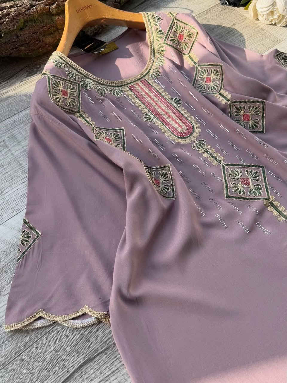 بنااات الموديل اليوم يختلف يجنن حرفيااا 🥹🦋🌺
خامة ونزاكة وترتيب يجنن الوان خيالية  😁🌺
#السسسسسسعر_صااااااااااااارت_قطعة_10_  ألاف 
القياس _2XL 3xl 4xl 5xl x
الخامه كشمير الأصلي درجه اولى
التوصيل الفين دينار داخل قضاء المسيب
التوصيل محافظات 6ألاف


**إذا كنت صاحب هذا الإعلان وتريد حذفه لأي سبب، رجاءا أرسل رسالة إلى الدعم الفني**