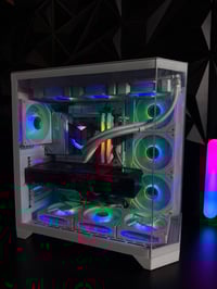 تجميعة مستعمله  R5 9600X 32Gb tforce rgb ddr5 5600mhz X870 steel legen...