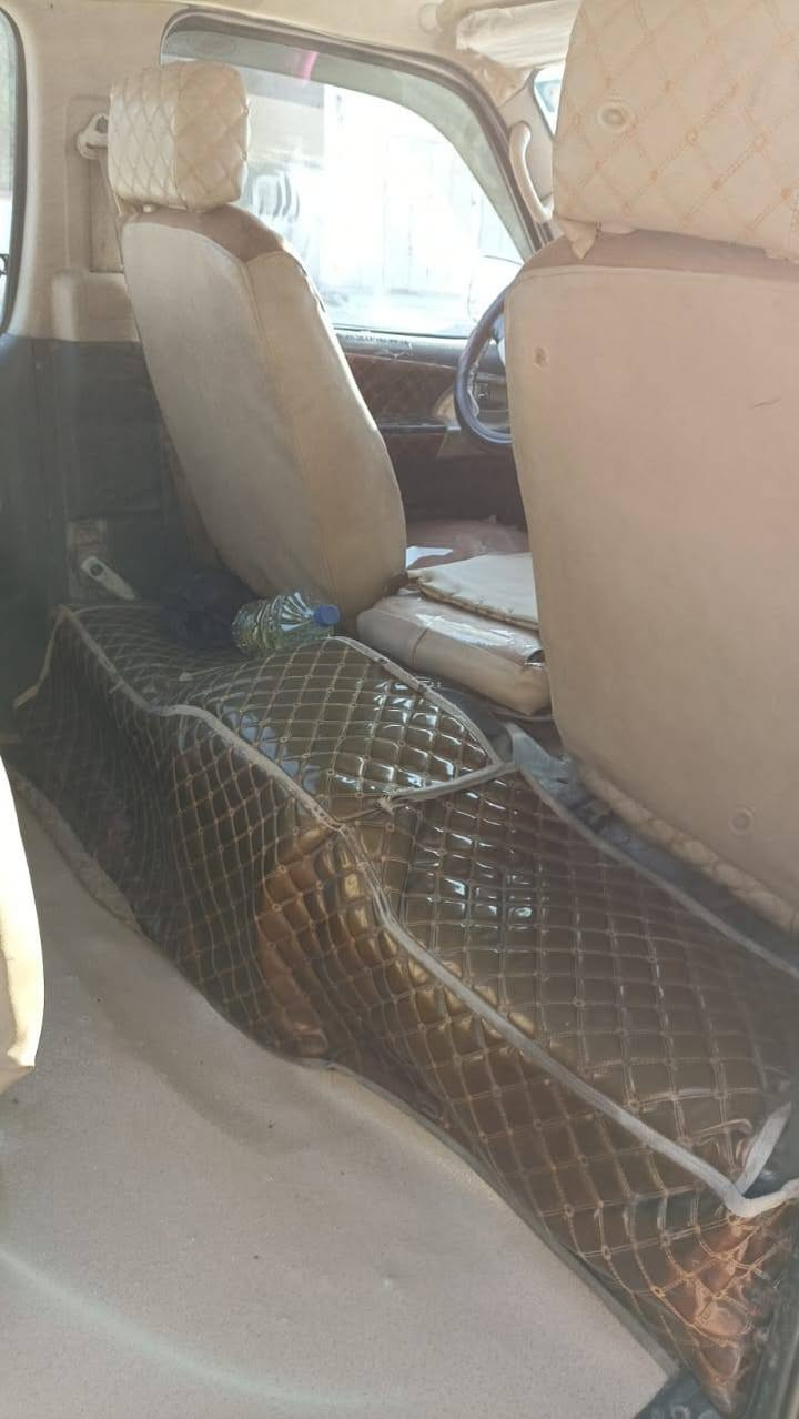 السلام عليكم جنبي H1 للبيع كير مكينه اكسن مكفول كشرهه نضيف داخل نضيف سياره جاهزه كبل لشغل غرامات هيئه مصفره  السعر 80وبيهه مجال  رقم 📱 الهاتف *********** ومراوس بسياره خصوصي هم ترهم
