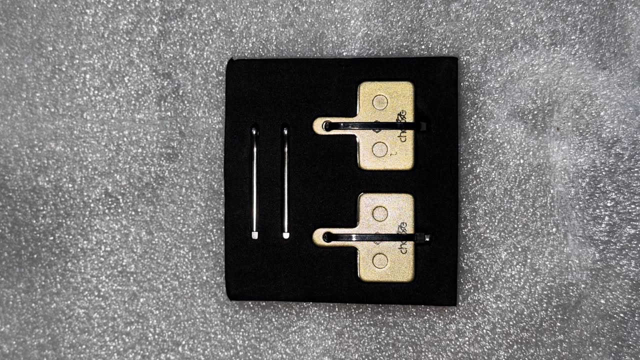 فحمات الفرامل.
میتالك 
جودة عالية كلش
عدد قطعتين
موجودة بالسليمانية
التوصيل متوفر


**إذا كنت صاحب هذا الإعلان وتريد حذفه لأي سبب، رجاءا أرسل رسالة إلى الدعم الفني**