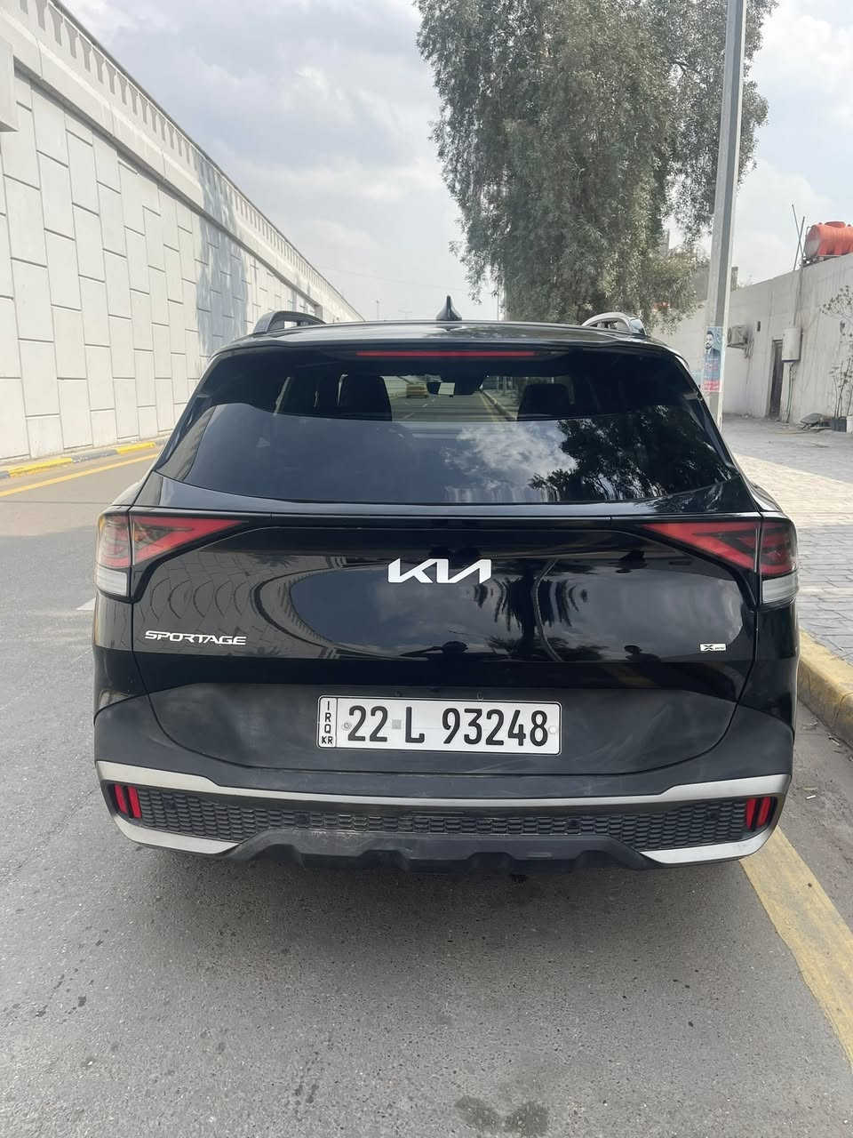 سلام عليكم سبورتج وارد أمريكي موديل 2023 بيها جاملغ وبنيد البنيد امبدل والجاملغ امعدل بدون صبغ فول مواصفات خمس كامرات رادار تشغيل عن بعد بنرامة جلد السيارة جاهزة من كير مكينة صدر تبريد السيارة مشروع وطني تحويل ثاني يوم العنوان بغداد البستان للاستفسار الرقم ***********
