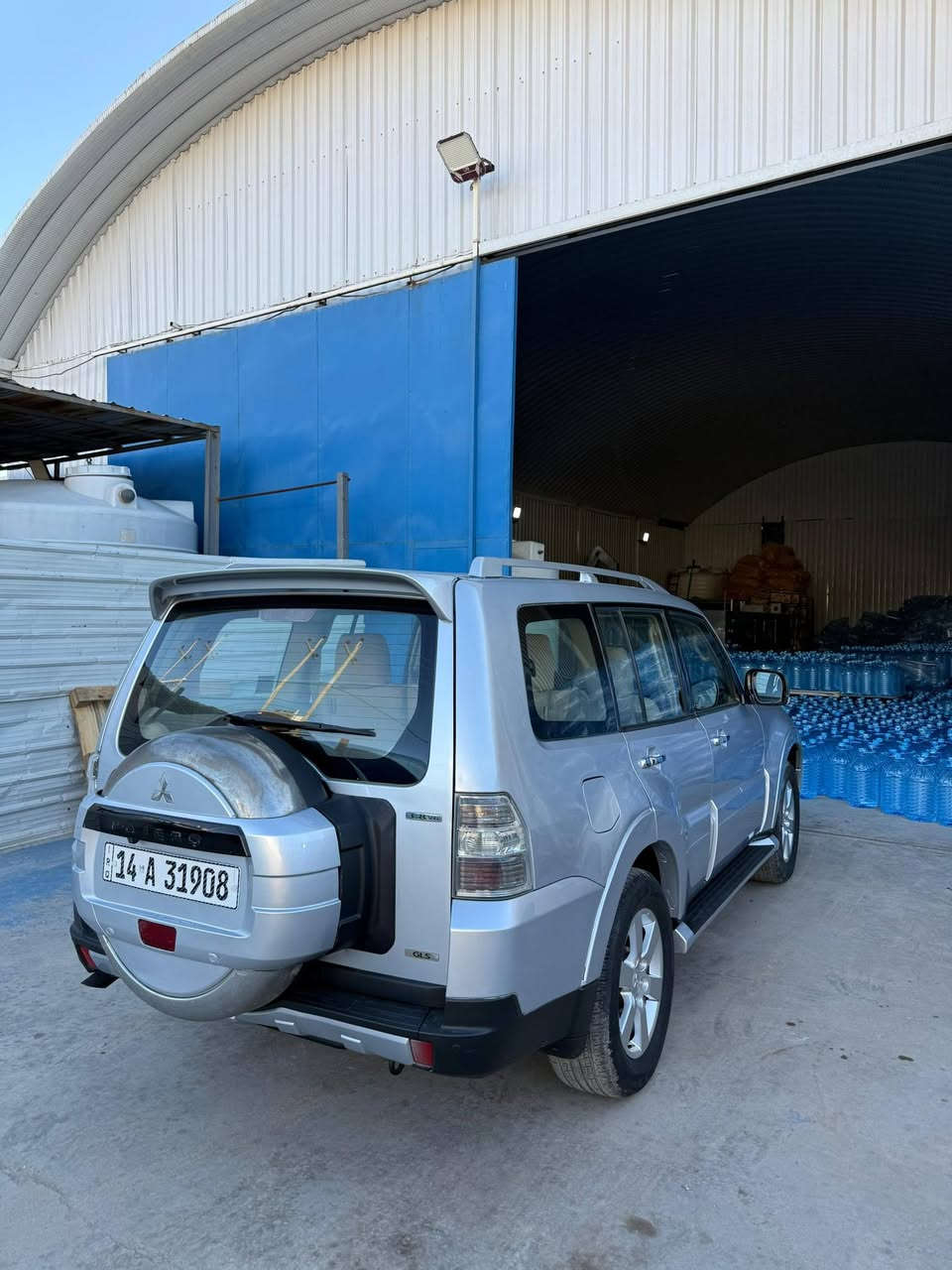 للبيع ميتسوبيشي بايجيرو 2008
سيارة وارد خليجي فول مواصفات حبتور مكفولة من الضربه والتبديل رقم بصرة بسمي سيارة جاهزه من كلشي السعر 115 للاستفسار : ***********
