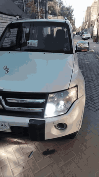 السلام عليكم للبيع باجير حبتو 2009 حجم المحرك 3000 المرغوب رقم بغداد باسمي لون صدفي السياره نضيفه مال بيت خليجي فور ويل كشنات جلد كهربائي تدفئه تبريد مسجل دمام شاشه اشاير بل مري شفط تحكم استيرن فتحه تبريد ثلاث قطع حساسات خلفيه السياره خير من الله بيها باب الجنطه مبدل واحد أصلي والجاملغ شويه السعر 127 هاتف ***********
