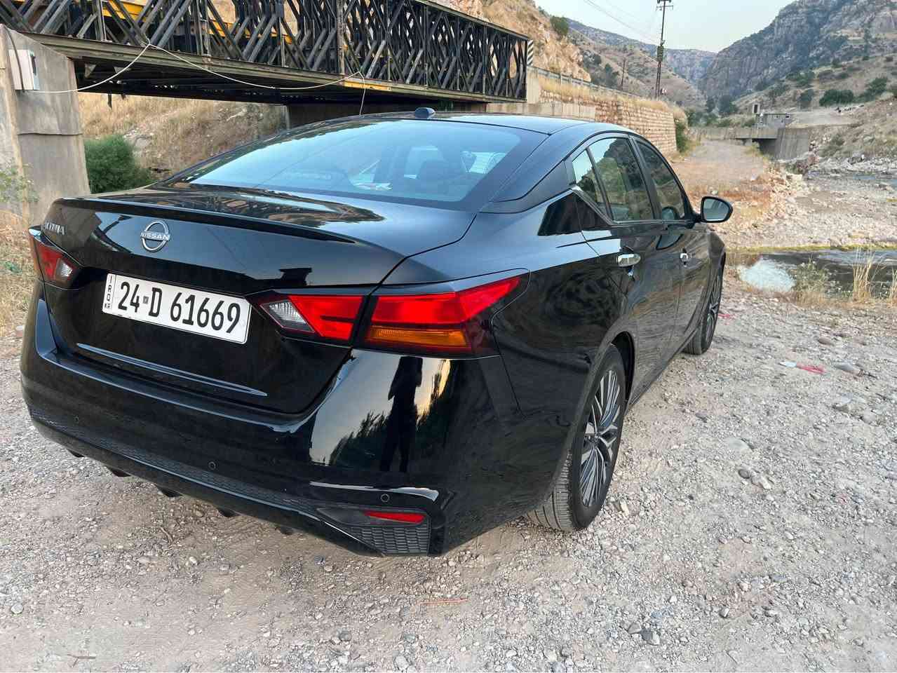 نيسان التيما موديل ٢٠٢٥ مواصفات SVفول بس بدون سلايت بنسبة صبغ ٣ قطع صور حادث موجود ٩٠٠٠ ماشي رقم دهوك جديد سعر ١٣٨ و مجال   (***********) اكر, نينوى
